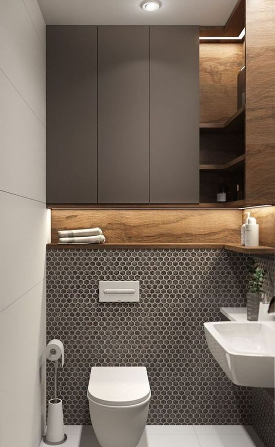 modern toilet idee met combinatie tussen wit, taupe en hout